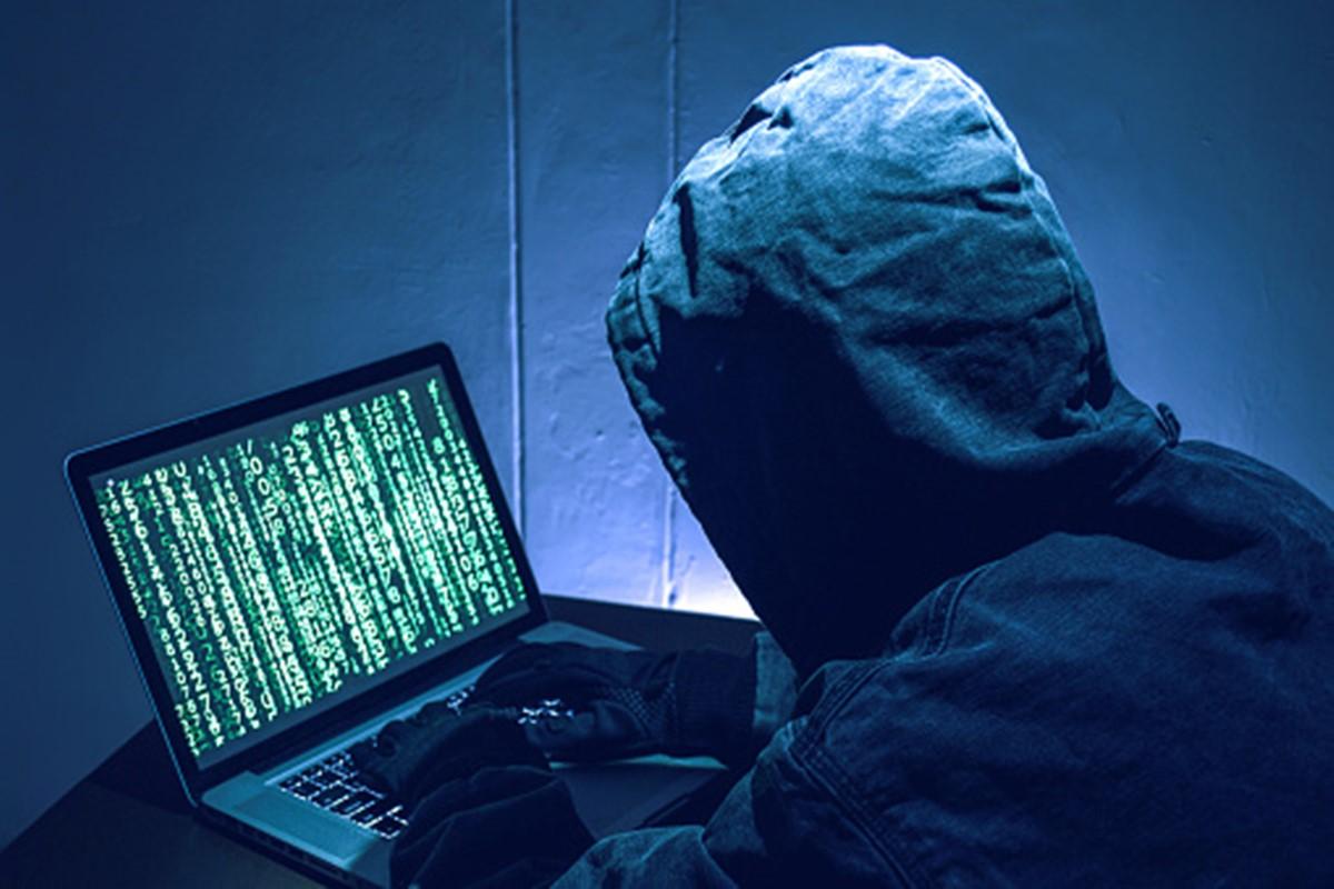 Cabíveis cibernéticos pegos no curso dos comandos, o plano do sistema foi preso