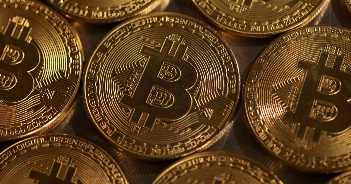 Bitcoin cai para o menor nível em 7 meses à medida que os ativos correm risco de fuga |CNN Brasil