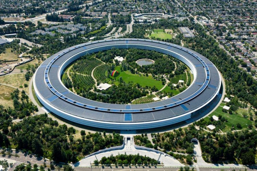 The Titan Paradox: What are the risks of a giant tech bubble bursting?——This is money